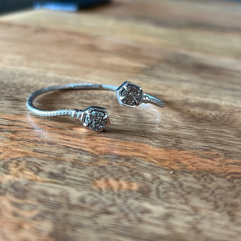 Kendra Scott bracelet